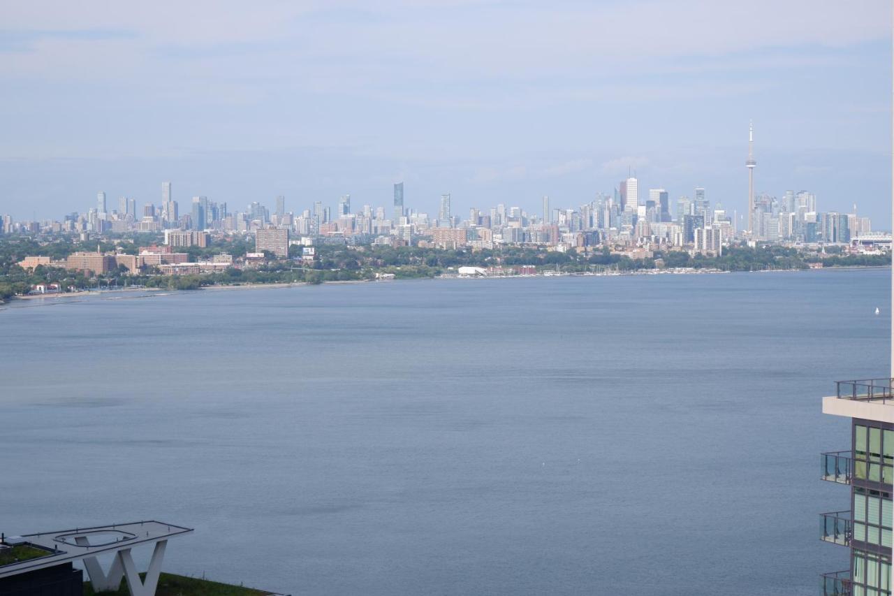 Modern Luxury Waterfront Condo Mississauga Bagian luar foto
